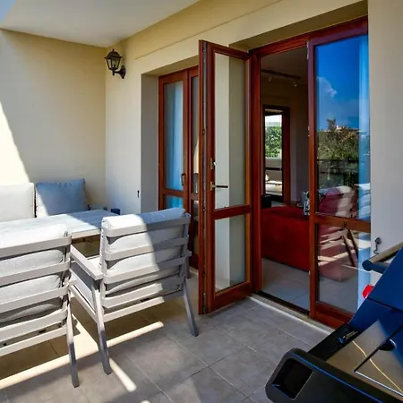 Apartment Beautiful Sea And Sunset Views From Ce13, Theseus Village, Aphrodite Hills *