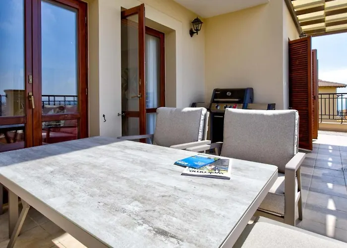 Apartment Beautiful Sea And Sunset Views From Ce13, Theseus Village, Aphrodite Hills *