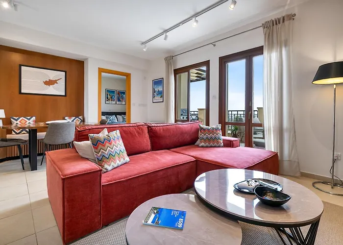 アパート Beautiful Sea And Sunset Views From Ce13, Theseus Village, Aphrodite Hills クークリア