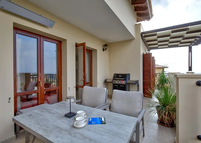 Apartment Beautiful Sea And Sunset Views From Ce13, Theseus Village, Aphrodite Hills Kouklia